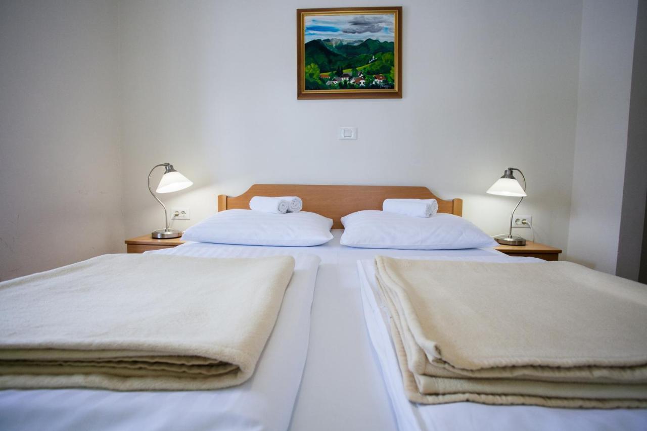 B&B Pod Skalo Камник Екстериор снимка