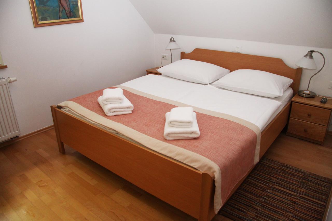B&B Pod Skalo Камник Екстериор снимка